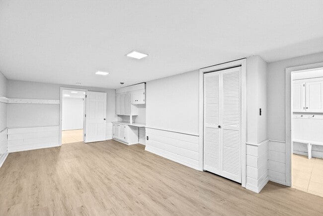 Building Photo - 17 Haystack Ln