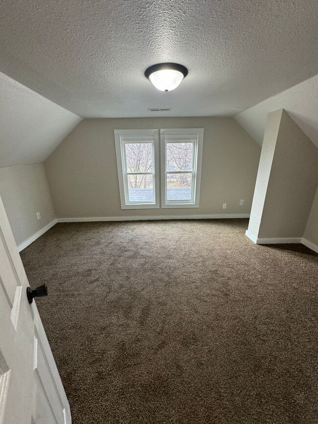 Building Photo - 4 bedroom/1 bath house w/storage building