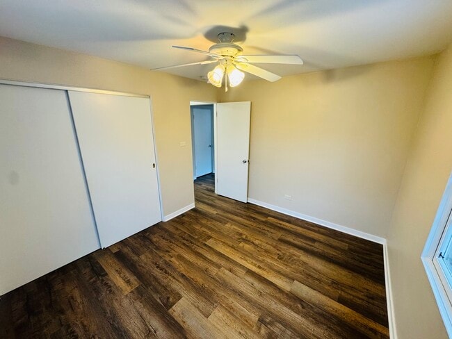 Building Photo - 1009 Victoria