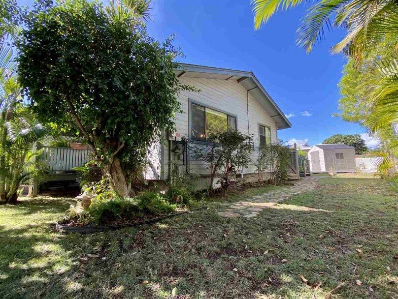 Building Photo - 13 Waikalani Pl