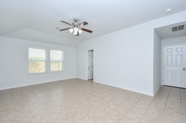 Building Photo - 18302 Mable Pond Ln