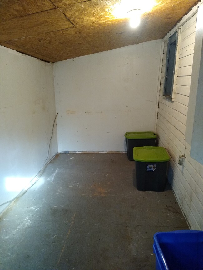 Storage area - 3267 Tibbits Ave