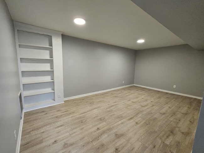 Building Photo - 317 Melvin Jones Dr