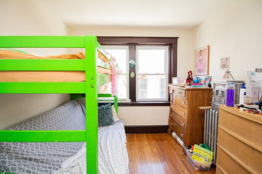 Building Photo - 55 Franklin St