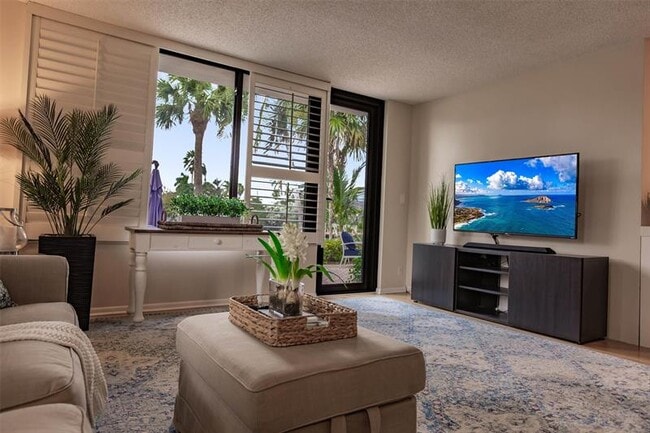 Building Photo - 1665 S Ocean Ln