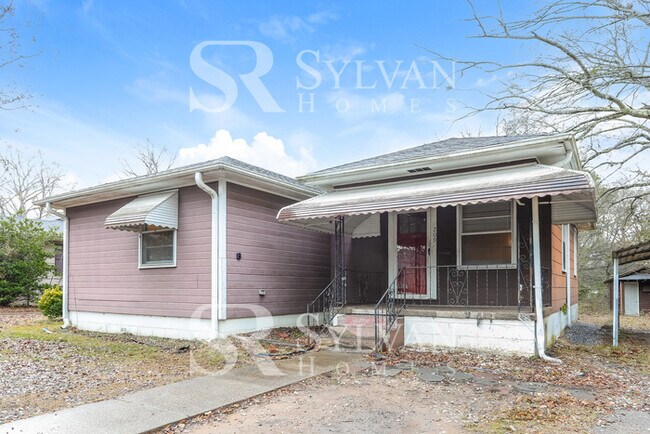 Building Photo - At Last, This Is What You Have Been Searching For!