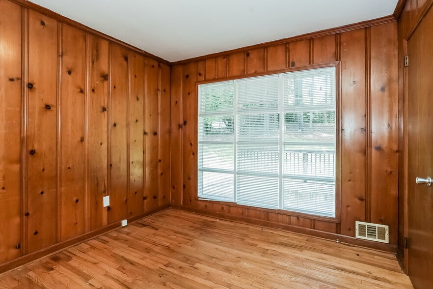 Building Photo - 2529 Graywall St