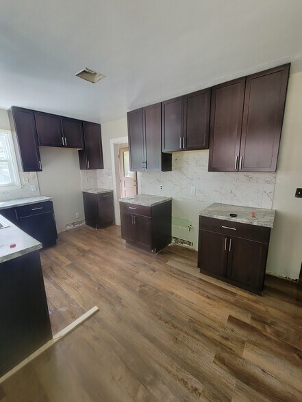 Building Photo - 5474 N 12th St