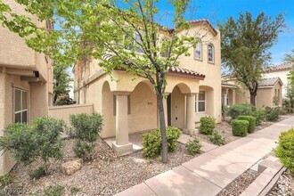 Building Photo - 8556 Osmerea Ct