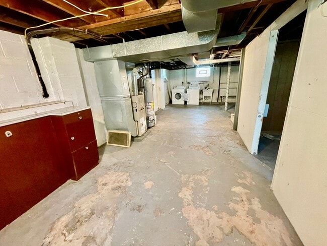 Building Photo - 2 bed 1 Bath- Aliquippa PA