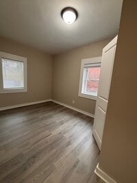 Building Photo - 818 Kurtz St