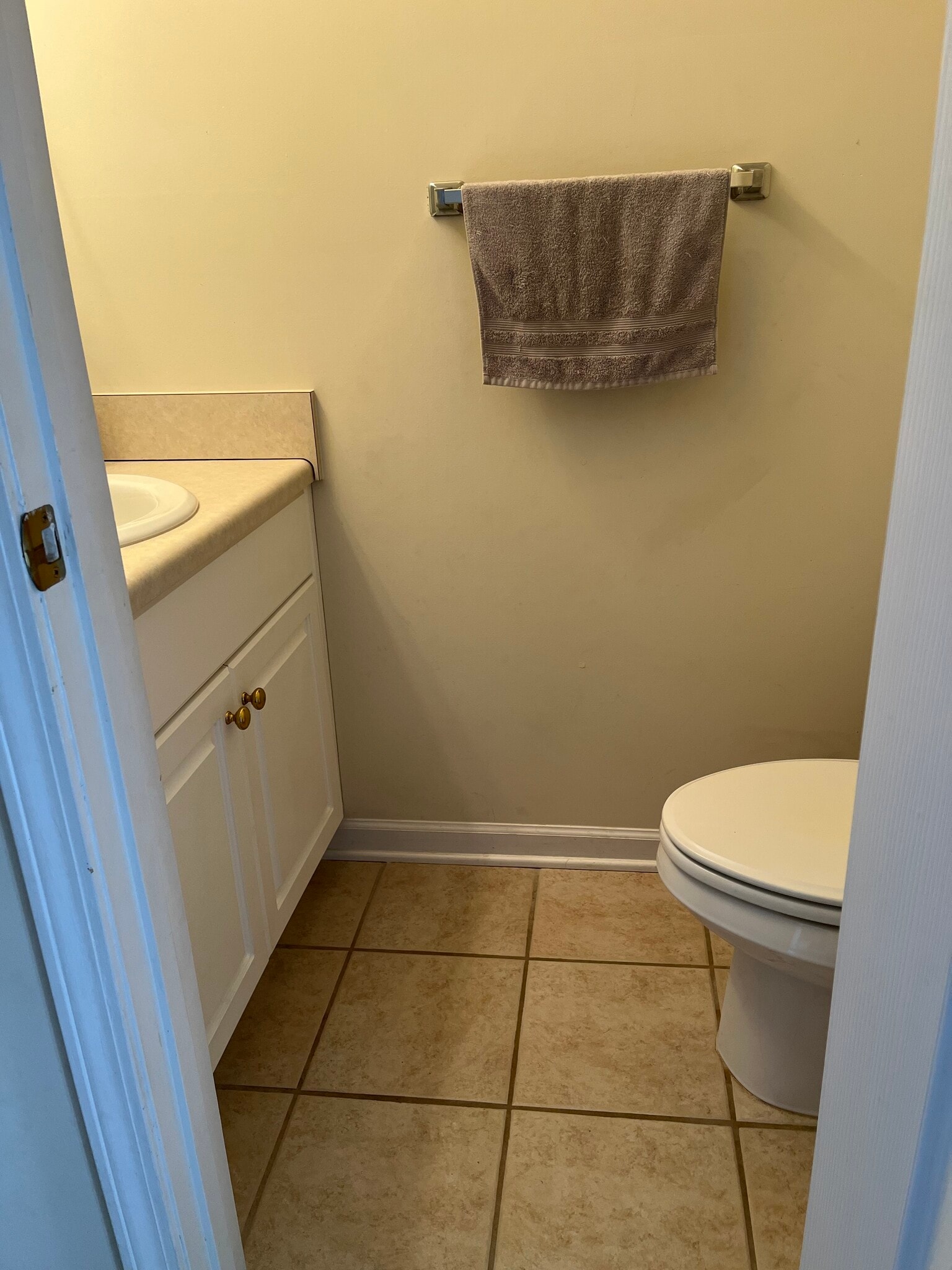 1/2 bath down stairs - 129 Perkins Pl