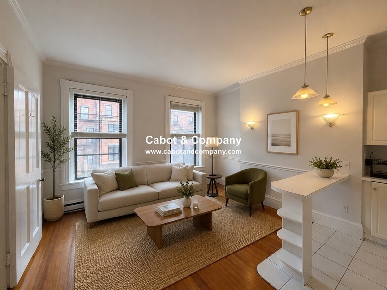 Building Photo - 310 Marlborough St