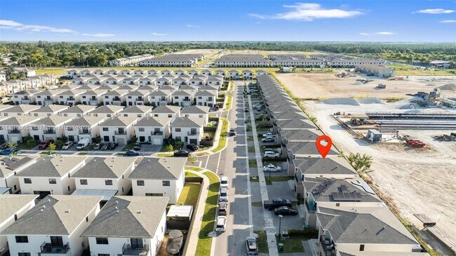 Building Photo - 275 NW 13th Pl