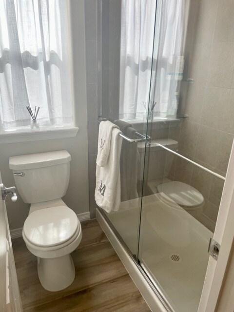 Master Bathroom - 5423 Hammond Dr