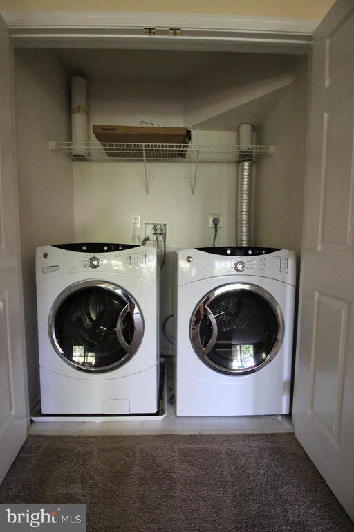 Building Photo - 21475 Welby Terrace