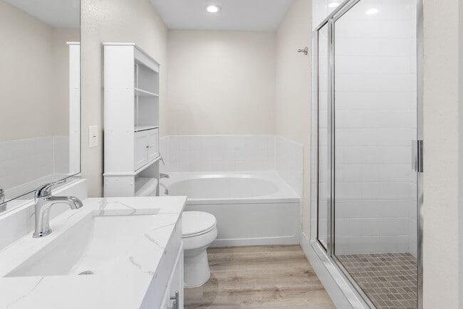 Building Photo - 7960 Preserve Cir