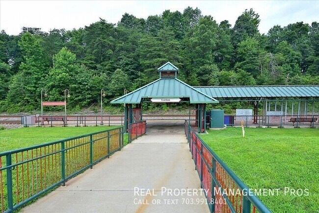 Building Photo - 9063 Galvin Ln
