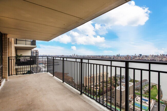 Building Photo - 7855 JFK Blvd E