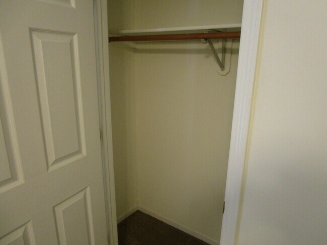 Building Photo - 2412 Calder Ct