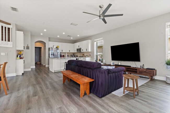 Building Photo - 4166 Wellington Shores Dr