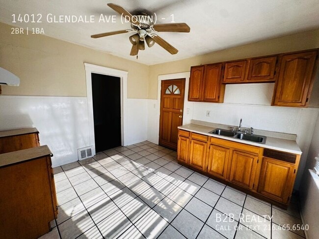 Building Photo - 14012 Glendale Ave