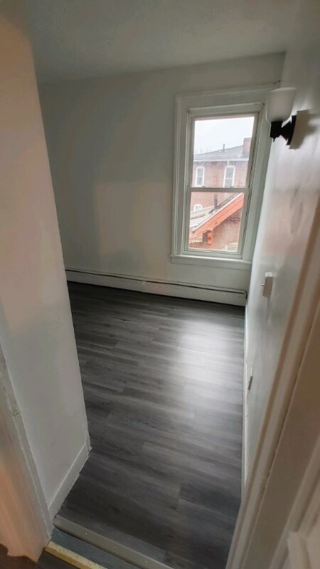 Building Photo - 118 Babcock St