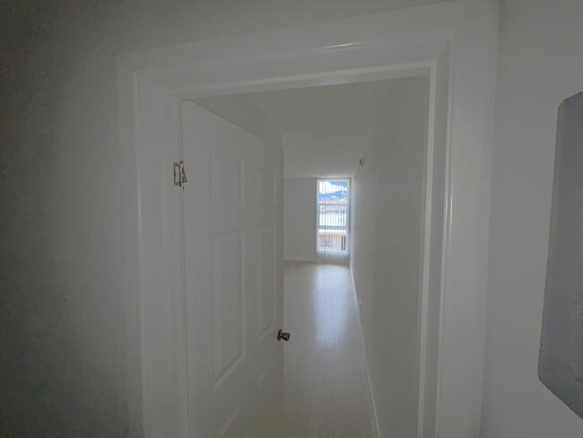 Building Photo - 327 Normandie Ave