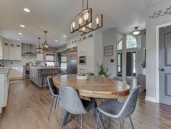 Building Photo - 2919 Kaskaskia Way