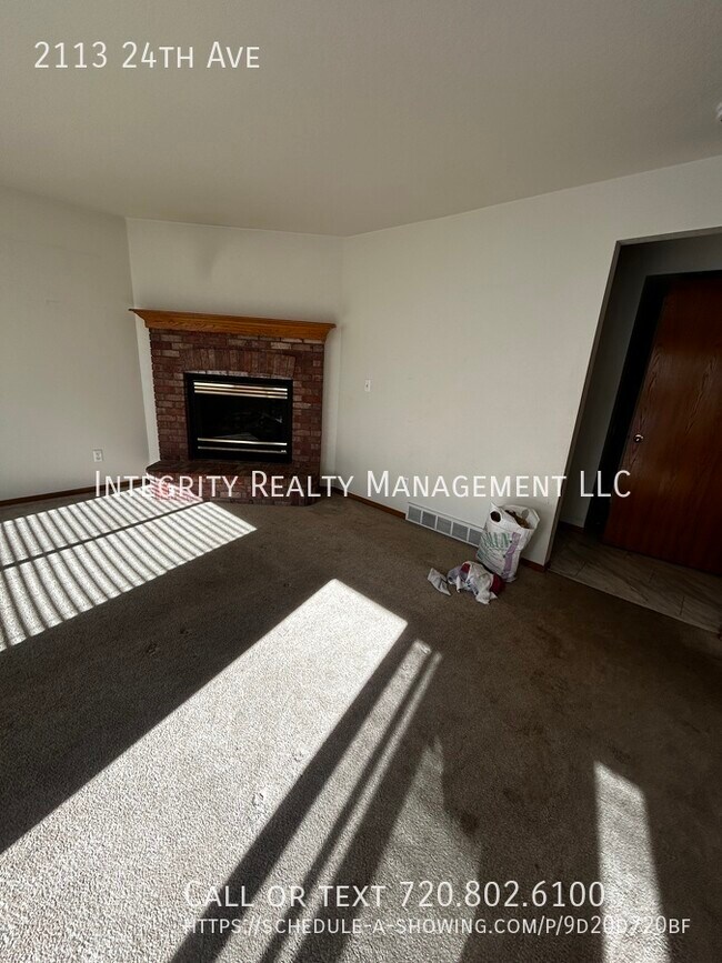 Building Photo - 2113 24th Ave
