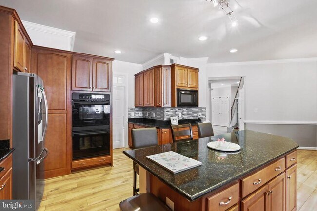 Building Photo - 24906 Earlsford Dr