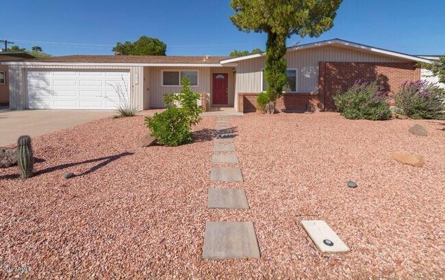 Building Photo - 3032 N 81st Pl