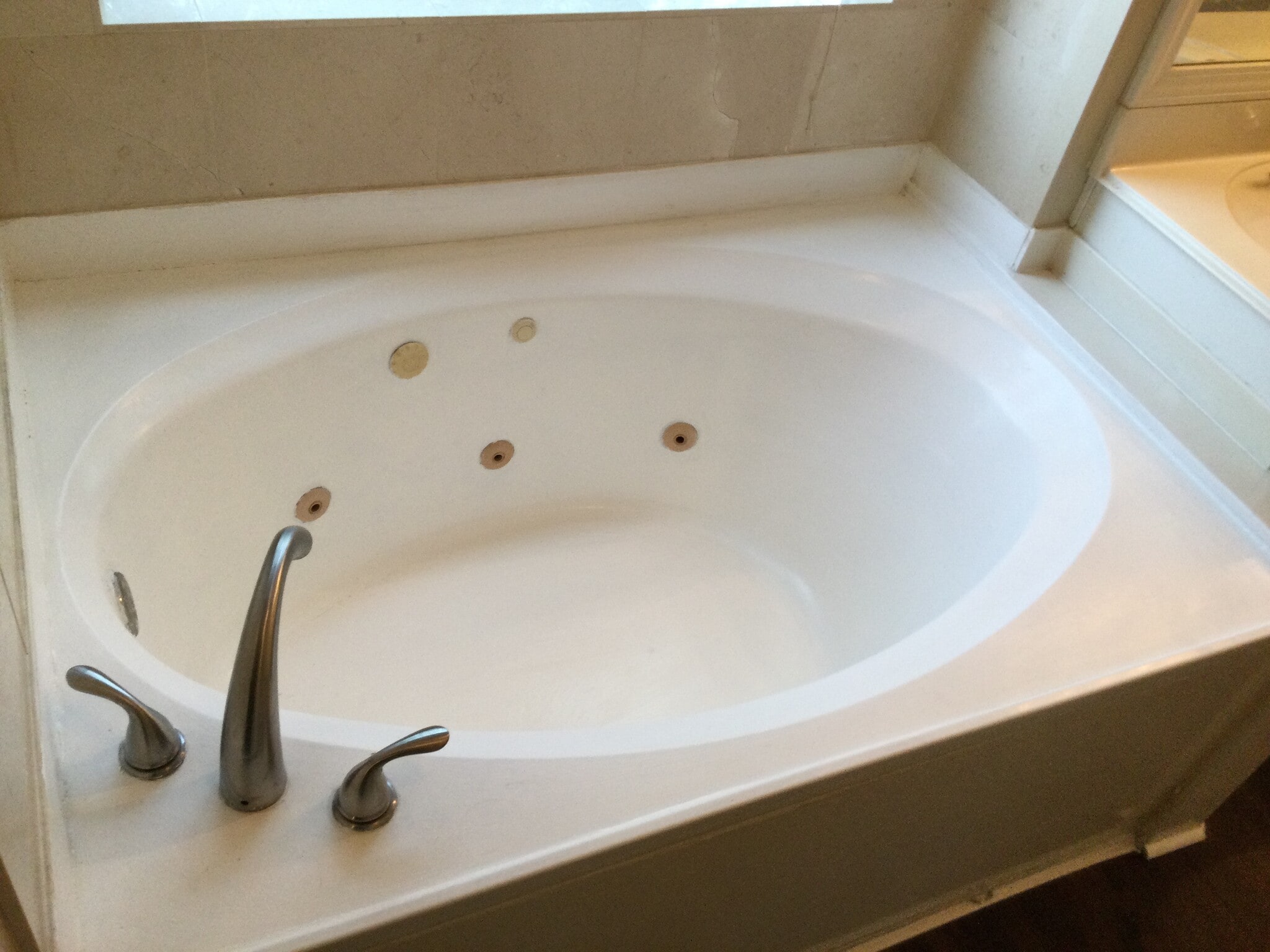 Building Photo - 2218 Laurel Oaks Dr