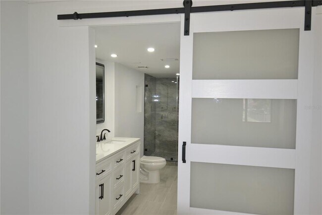 Building Photo - 1651 Sand Key Estates Ct