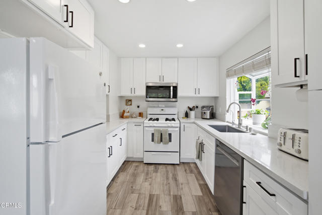 Building Photo - 6743 Shakespeare Way