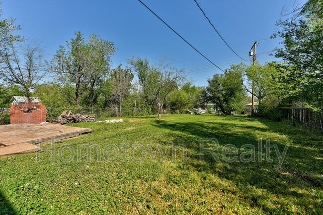 Building Photo - 1409 SE 41st St