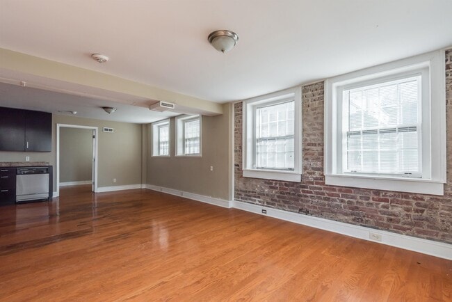 Building Photo - 201 W Fifth Ave