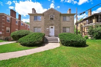 Building Photo - 7139 Eastlawn Dr