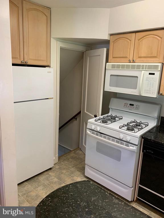 Building Photo - 205 Evans Ln