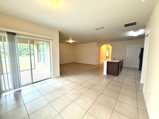 Building Photo - Welcome Home!