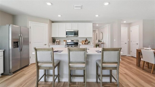 Building Photo - 5772 SW 132nd Pl