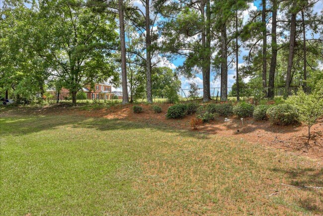 Building Photo - 924 Prairie Cir