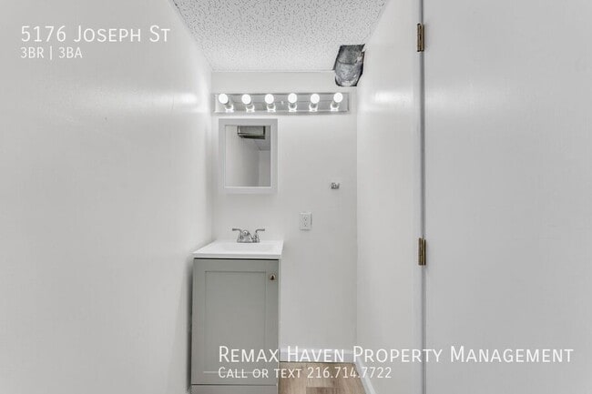 Building Photo - 5176 Joseph St