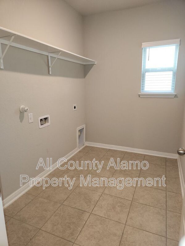 Building Photo - 9511 Bonito Fls Dr