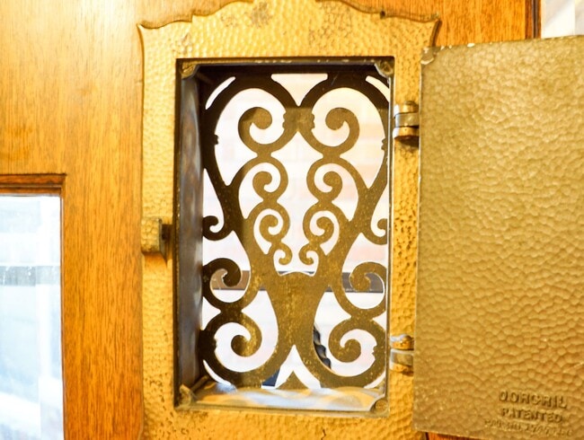 Building Photo - Stunning 2-Bed Townhouse in Goose Hollow B...