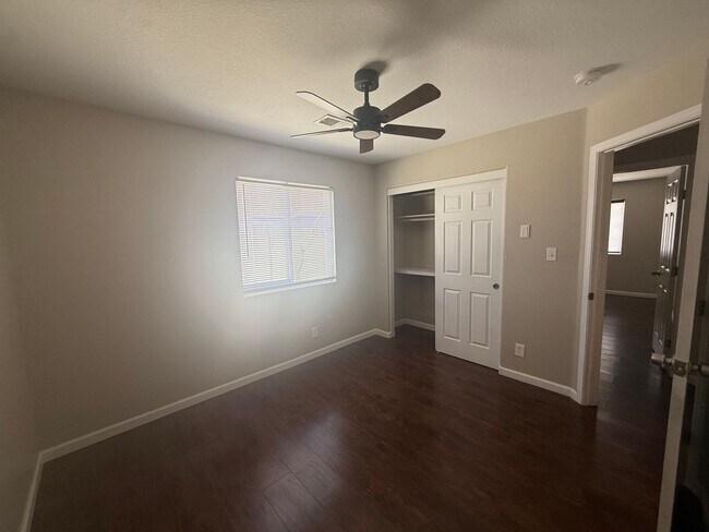 Building Photo - 3401 Misty Meadows Dr NE
