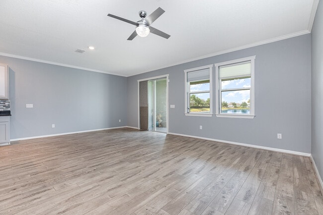 Building Photo - 11638 Woodleaf Dr