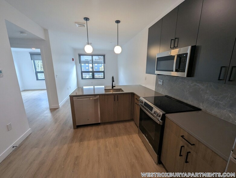 Building Photo - 199 Gardner St