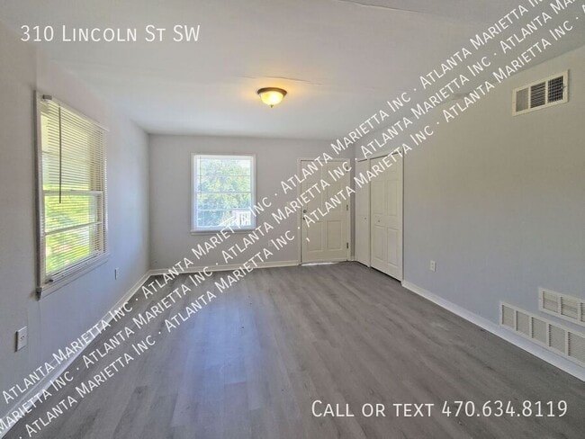 Building Photo - 310 Lincoln St SW