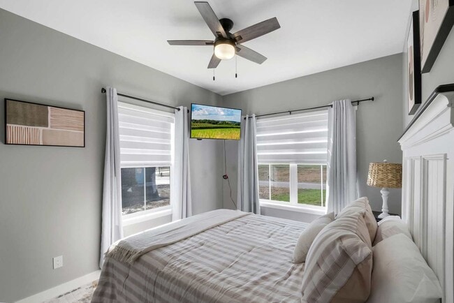 Building Photo - 6 Lilac Ln